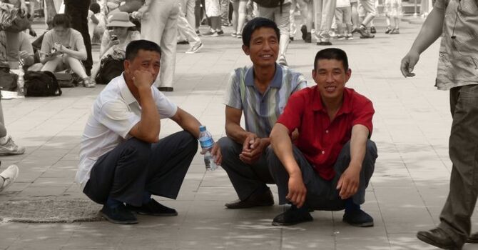 The Deep Squat – How to Do it and Why to Do It image